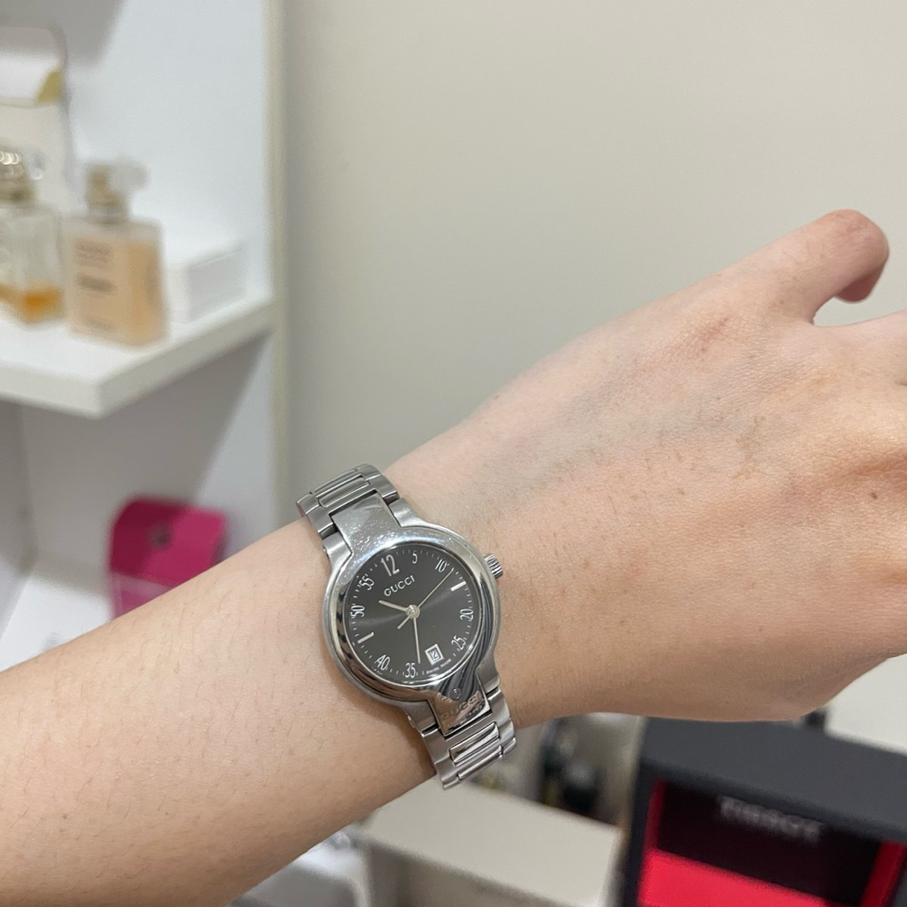 Gucci 8900L บอกวันที่ หน้าปัดBlack สีหายาก