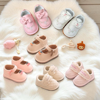 รองเท้าเด็กหัดเดินมีเสียง วัสดุเป็นหนังนิ่มๆหุ้มส้นพร้อมพื้น…