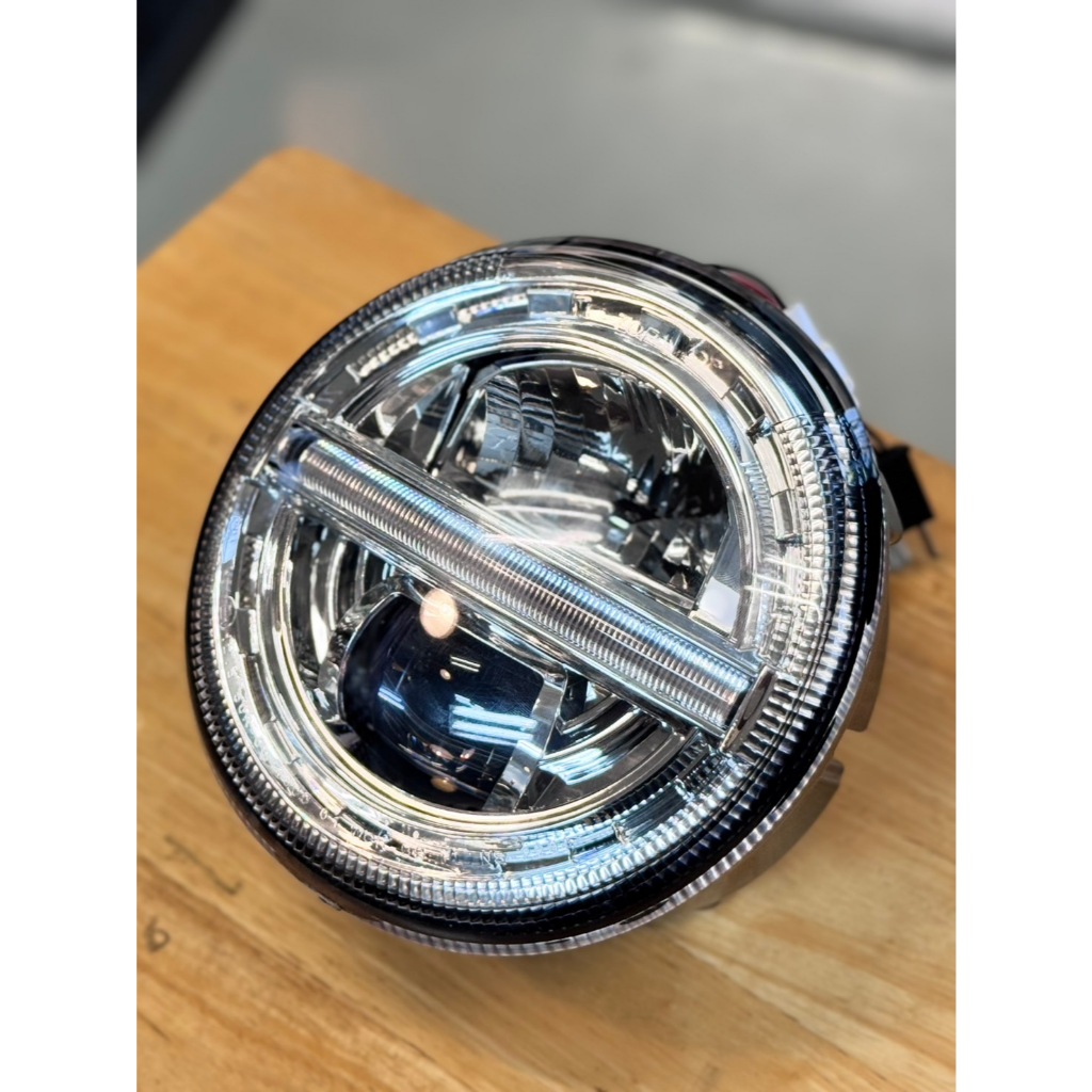 โคมไฟหน้า SIP สำหรับ Vespa GTS ปี 2016-2018