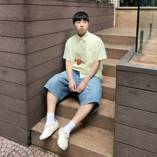 Karants เสื้อเชิ้ต Cropped Boxy, ผ้า Oxford, ตกแต่งด้วยขอบโลหะเรียบ, สำหรับผู้ชายและผู้หญิง Unisex - KR264