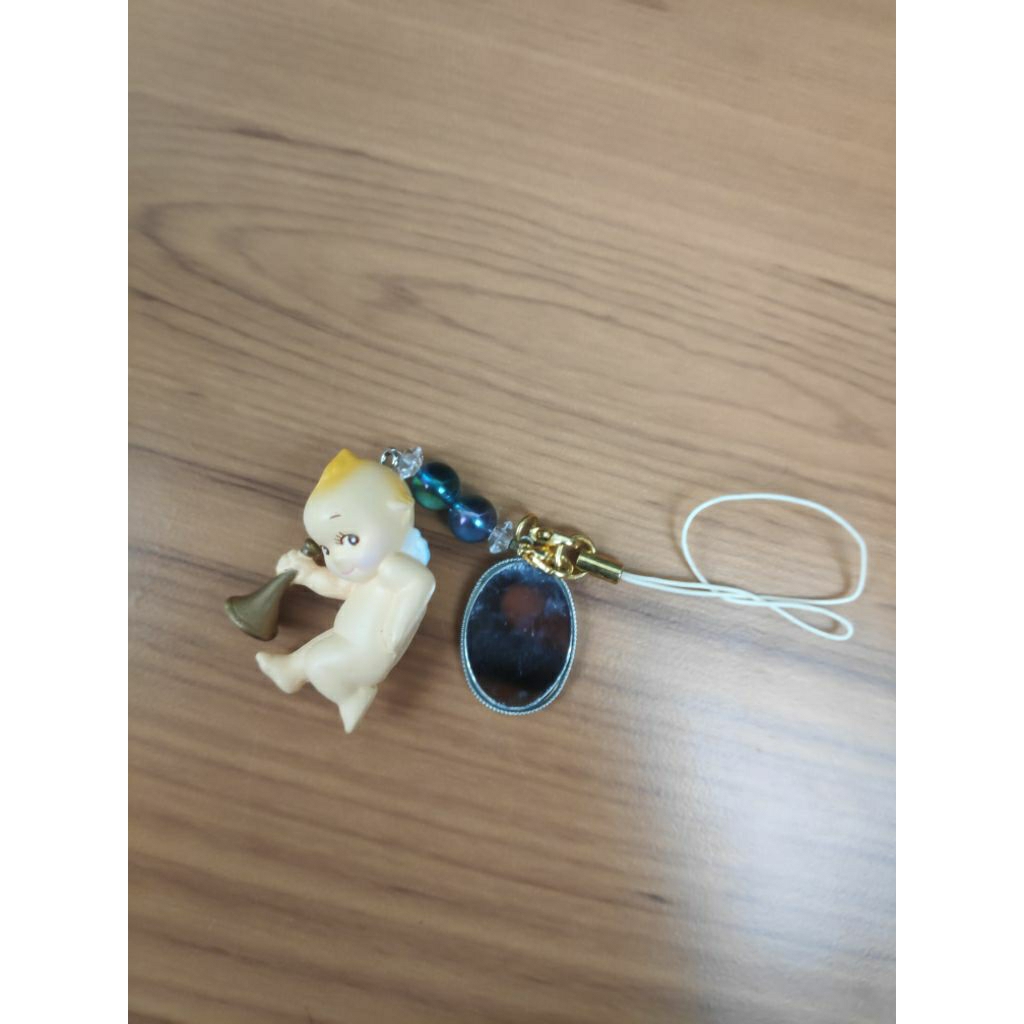 พวงกุญแจ คิวพี Kewpie keychain มือสอง🙂 มองแต่ไม่กด ระวังกลายเป็นคนอกหัก 🙂