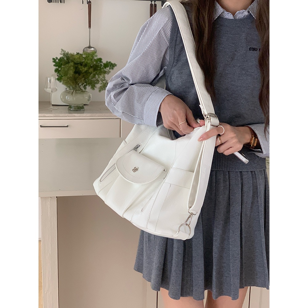 New Arrival 2025 Bambi Leather Bag กระเป๋าสไตล์เกาหลี สะพายได้ 3 แบบ กระเป๋าใบใหญ่ 2 สี F126