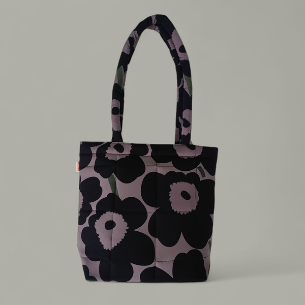 Money's กระเป๋าผ้านุ่มนิ่มใบกลาง สายยาวคล้องไหล่ มีช่องแยกใส่ของด้านใน 2 ช่อง