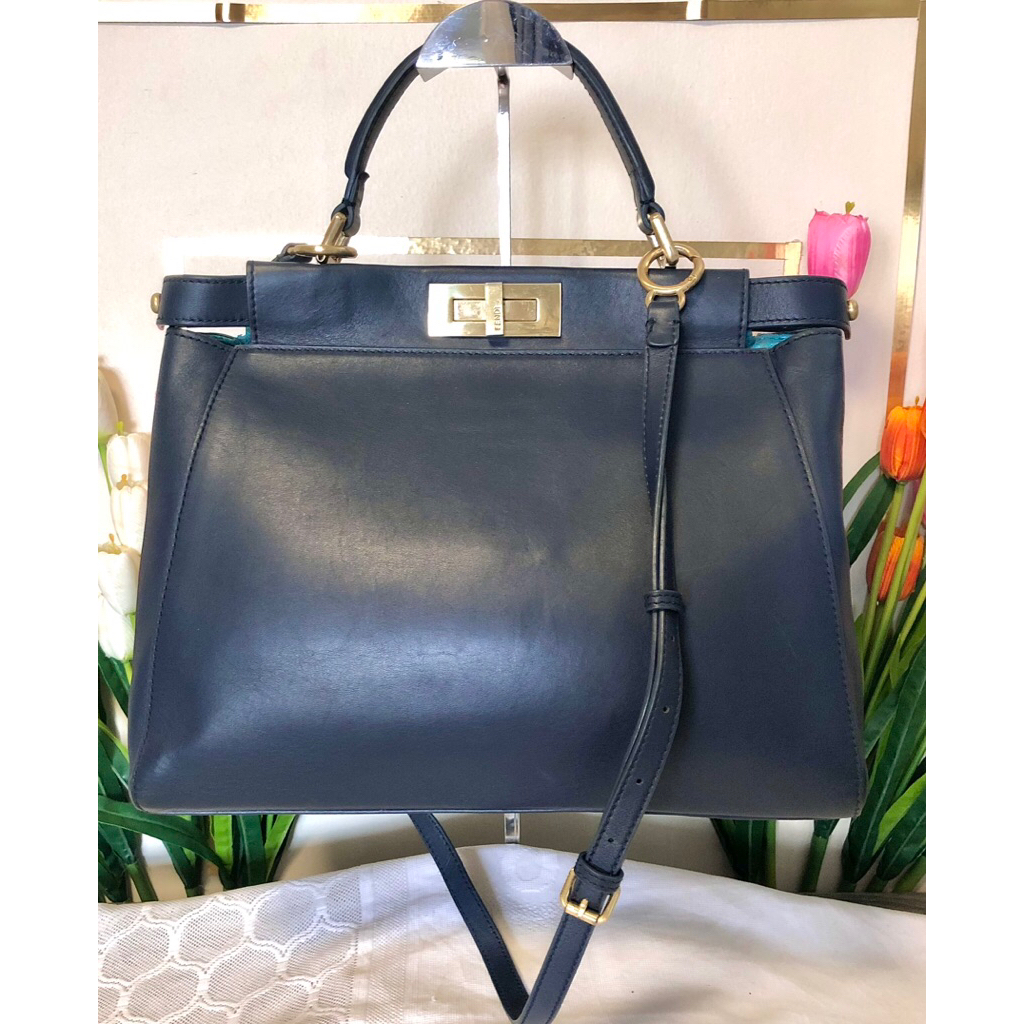 FENDI  PEEKABOO LEATHER BAG กระเป๋าเฟนดิ