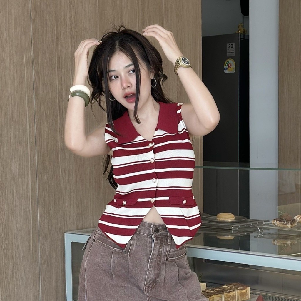 SpinnyHouse เสื้อกล้ามคอวี ทรงคอปกกระดุม แต่งกระดุมผ่าหน้า ผ้าไหมพรม สาวอวบใส่ได้ รุ่น เงินด่วน ราคา ถูกที่สุด ดีลบีเคเค แกลเลอรีภาพที่ 7