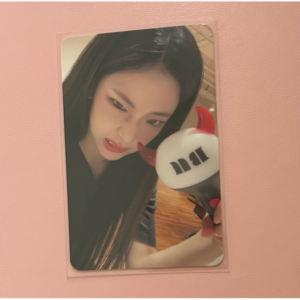 [พร้อมส่ง] การ์ดแท่งไฟแท้Babymonster(Ruka)