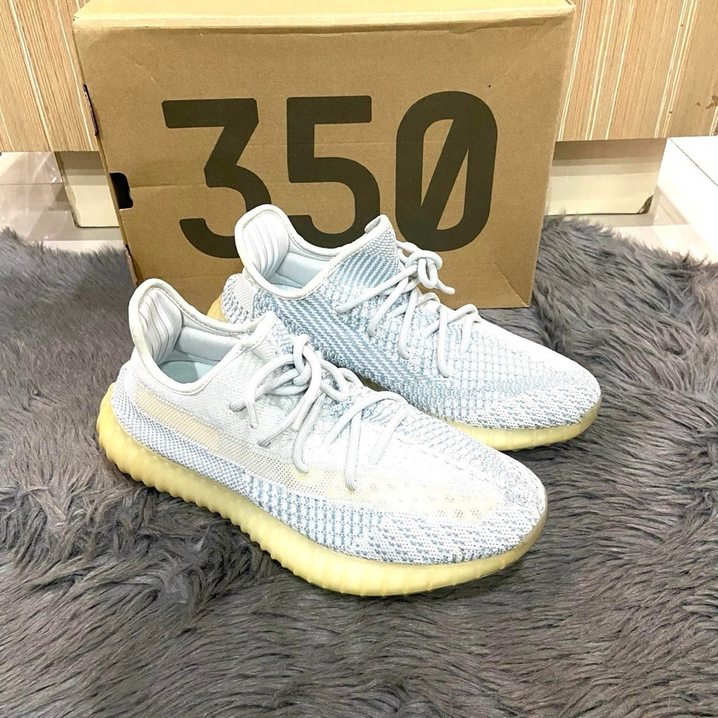 Good Condition adidas Yeezy Boost 350 ( FW3043) Size Us8 Uk7.5 41.5 (25.5cm) อปก กล่อง  🧧🧧4,990฿ Dne