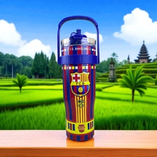 กระบอกน้ำเก็บความเย็น ขนาด1200 ml ใหญ่จุใจ ทีมฟุตบอลลายแน่นๆๆ มาพร้อมหูหิ้ว เก็บความเย้น 8-16 ชั่วโมง พร้อมส่ง