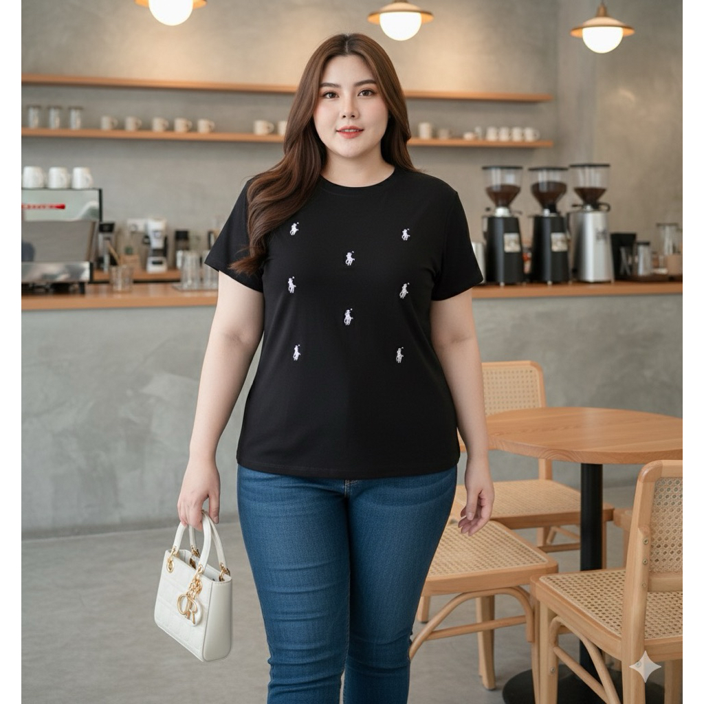 เสื้อยืดคอกลมทรงสวยสาวอวบ ปักอกแน่นๆ ผ้าดีช่วยพรางหุ่น