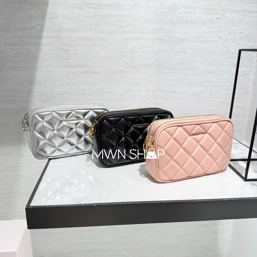 Charles&keith กระเป๋า Apfra มีโค้ดลด30% Mini Apfra Quilted Crossbody Bag กระเป๋าสะพายข้าง ของแท้จากชอป