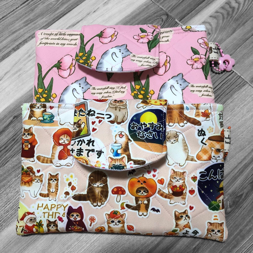กระเป๋าใส่โทรศัพท์มือถือ ลายหมูเด้ง ลายการ์ตูน  เป็นงาน Handmade