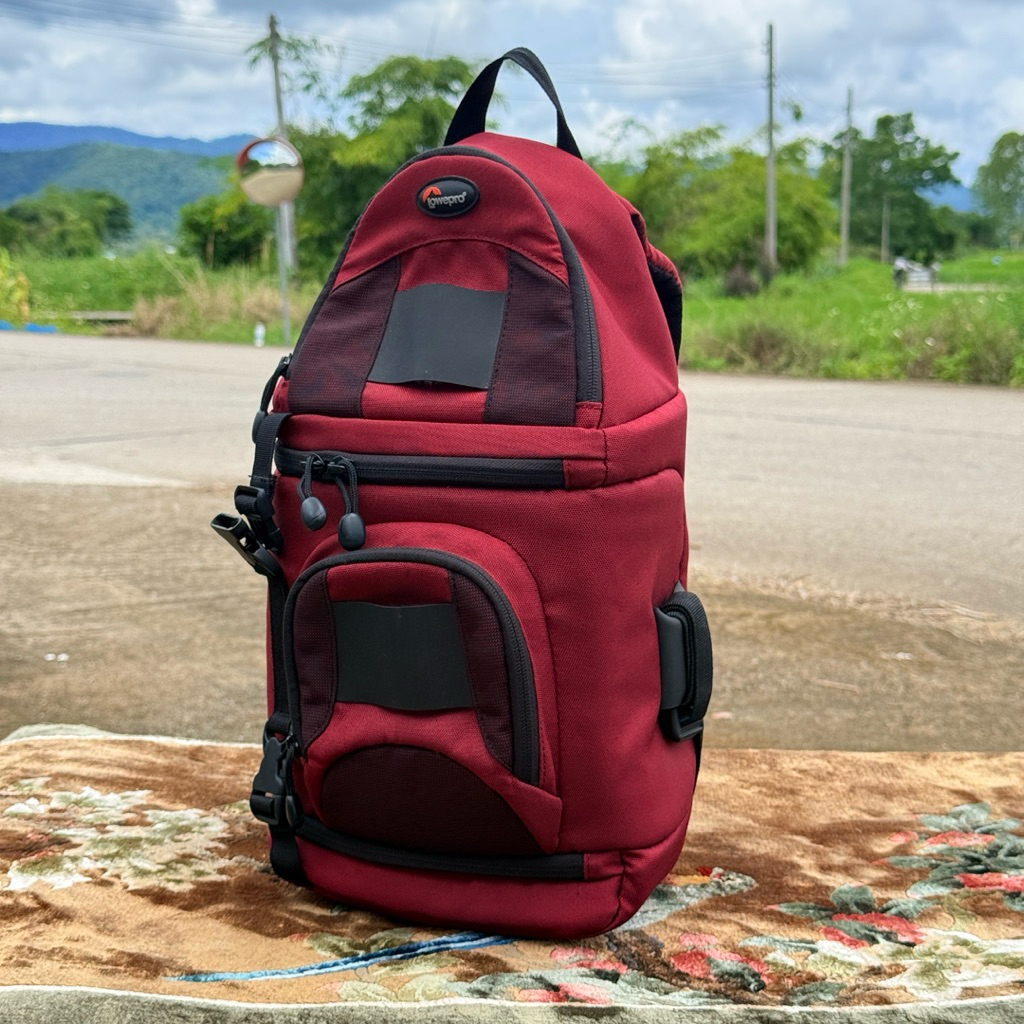 กระเป๋ากล้อง Lowepro Slingshot100AW มือสองจากญี่ปุ่น สภาพสวย