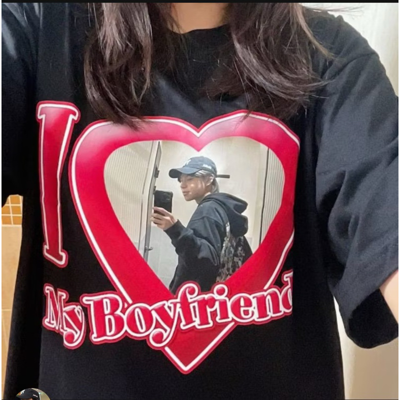 [Tomato8]-(สั่งร้านจริงตะกร้านี้) ส่งรูปในแชท เสื้อยืด i love my boyfriend my girlfriend ของขวัญให้แฟน เสื้อคู่ใส่รูป