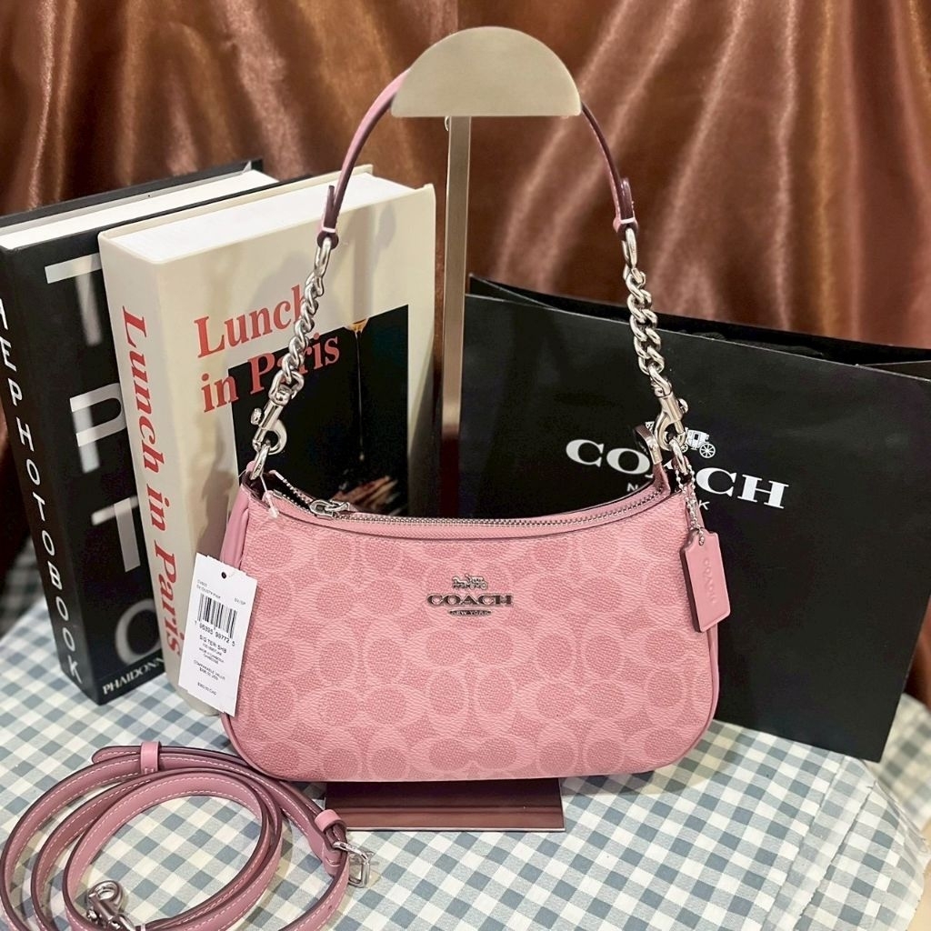 Teri Shoulder Bag In Signature Canvas สี DUSTY PINK Style No.CV933