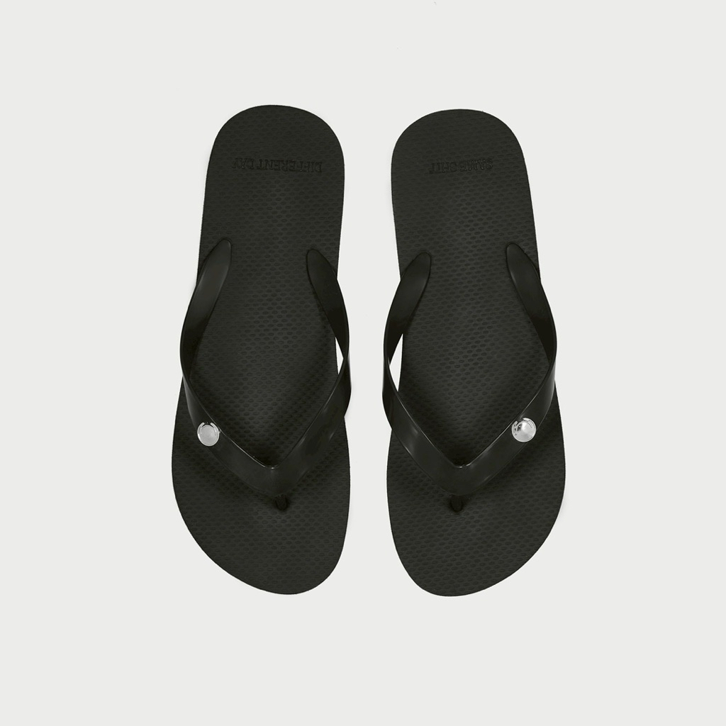 FUXURY NEW MOON HARDWARE SLIPPERS