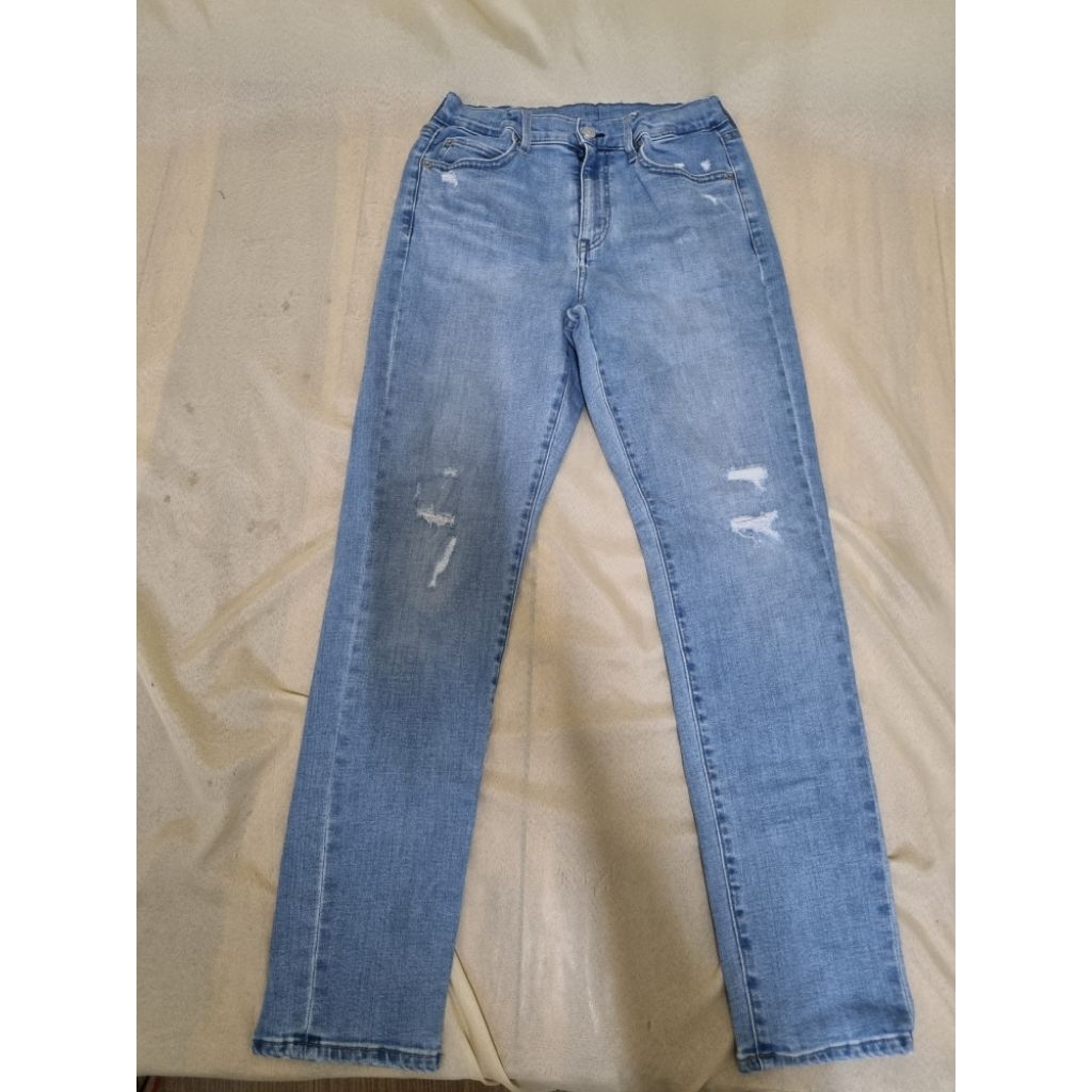 z34. Uniqlo กางเกงยีนส์ผู้หญิงแบรนด์แท้มือสอง สภาพ 90%