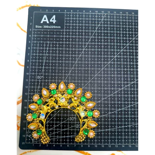 รัศมีแต่งองค์เทพแต่งพระพิฆเนศขนาดเล็กฐาน9.5cmสูง9.5cmงานฝีมือ