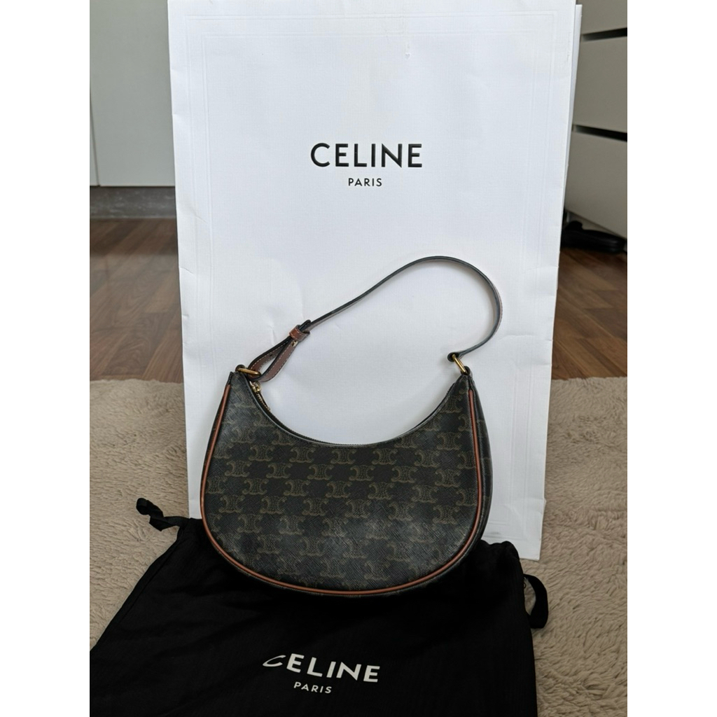 sold❌❌ Celine Ava bag Y2020✨