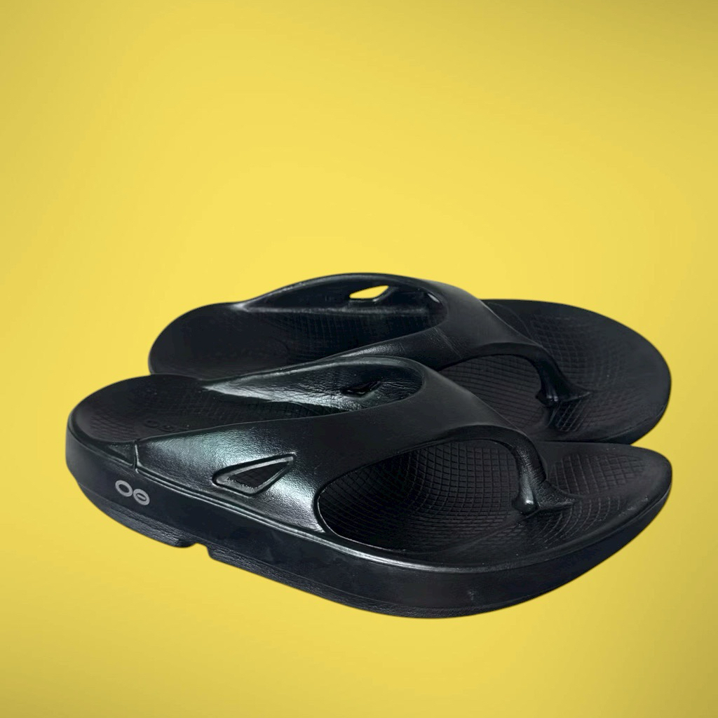 รองเท้าแตะเพื่อสุขภาพมือสองของแท้ oofos ไซส์ 39