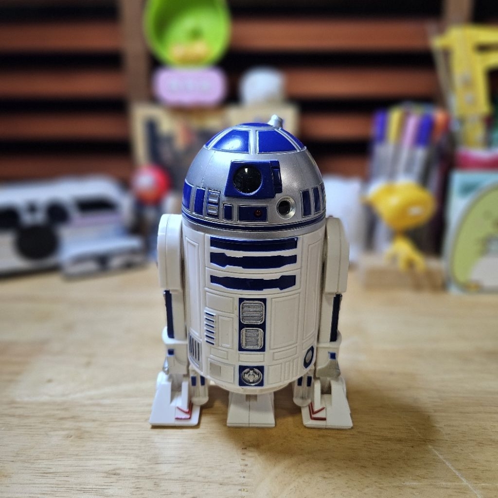 Portable Speakers R2D2 2010 ลำโพง​หุ่นยนต์​ R2D2 แบบพกพา​ของแท้จาก​ญี่ปุ่น​