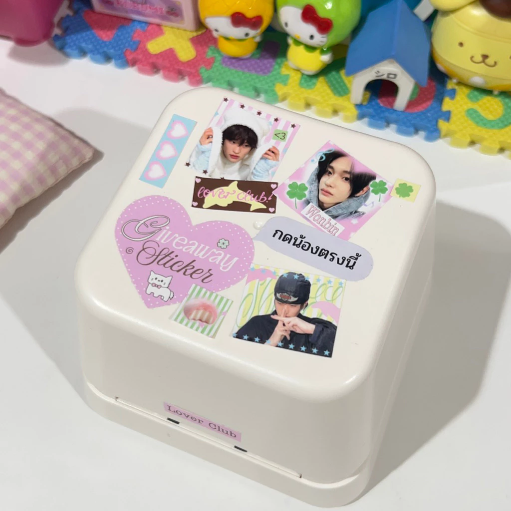 พรีออเดอร์‼️สินค้าเข้าวันที่22-23ส.ค.Ⓜ️เครื่องกดสติ๊กเกอร์อัตโนมัติ🎀🤏🏻สามารถใส่กระดาษหรือสติ๊กเกอร์ได้ด้วย