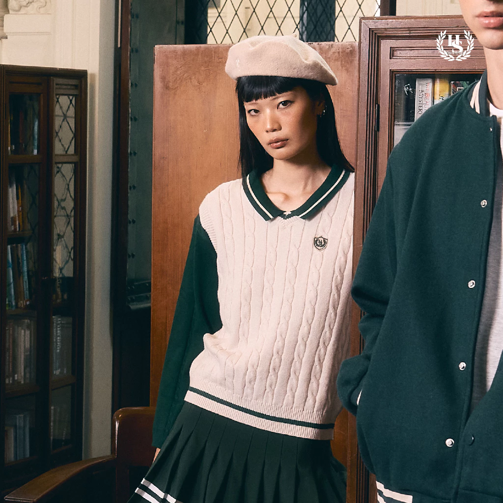 Highschool Preppy Collection 2025 Oversize Vest เสื้อกั๊ก โอเวอร์ไซส์ คอวี - TPB03221