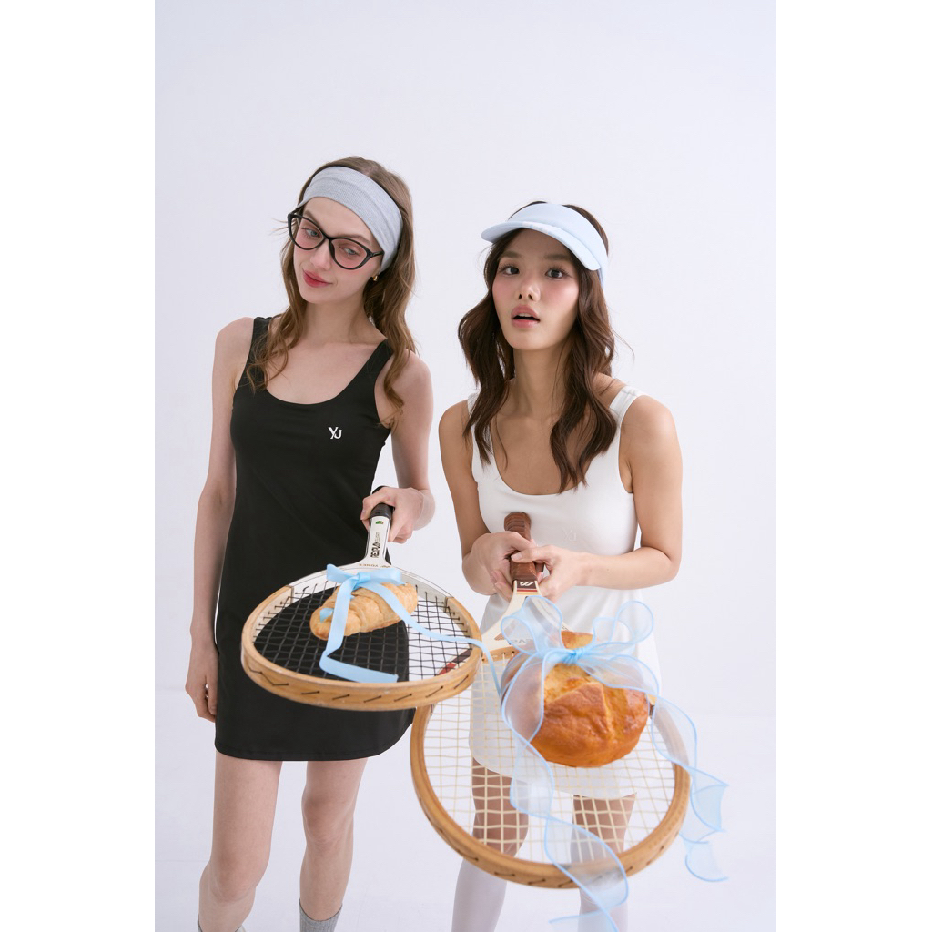VYU dress like black/white เดรสชุดออกกำลังกายสีดำ/สีขาว
