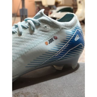 สติ๊กเกอร์UVติดรองเท้าสตั๊ดเพิ่มความโดดเด่นให้กับรองเท้าคู่โ…