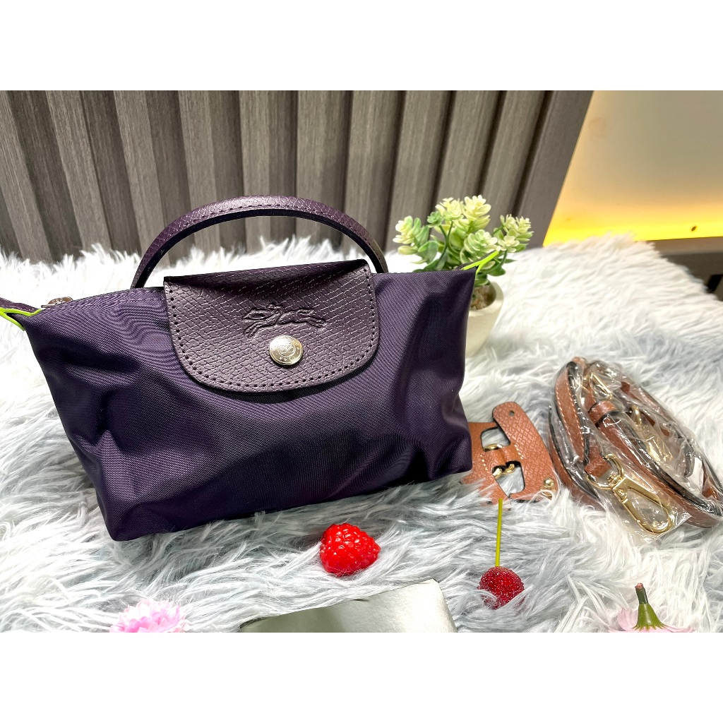 ใหม่ มือหนึ่ง กระเป๋า Longchamp Le Pliage Original Pouch with Handle สีม่วง มีสาย