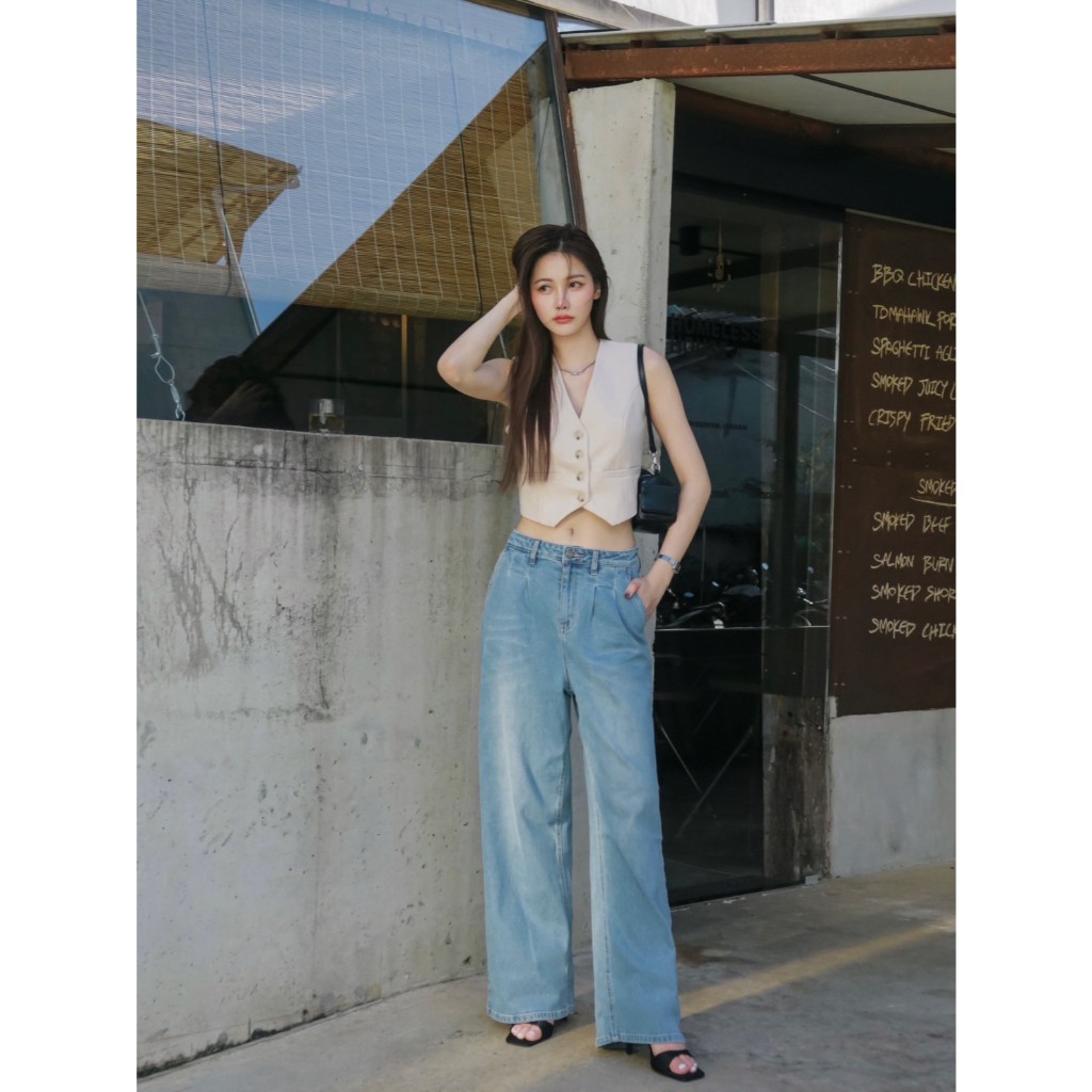KZ02 • กางเกงยีนส์กระบอกใหญ่ ดีเทลจีบหน้า