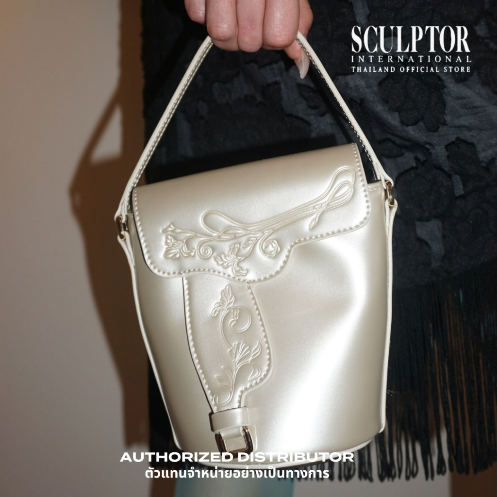SCULPTOR® กระเป๋า Saddle Bucket Bag