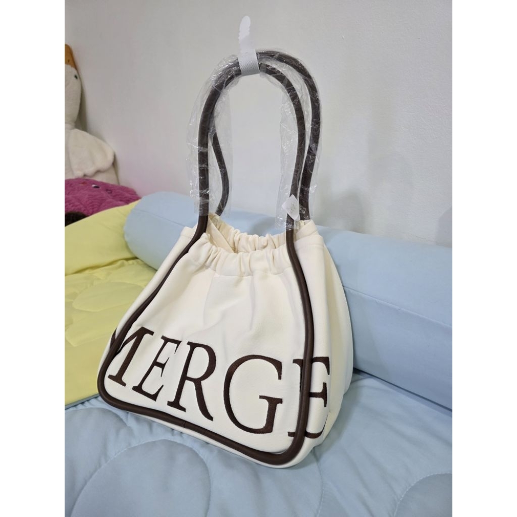 MERGE A DAY BAG DEFECT