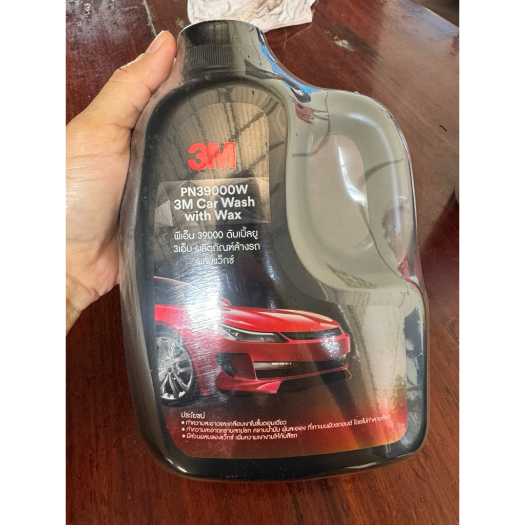 แชมพูล้างรถ 3 M น้ำยาล้างรถ สูตรผสมแวกซ์ 2in 1  ทั้งล้างและเคลือบเงาในขั้นตอนเดียว 1 ลิตร แท้100%
