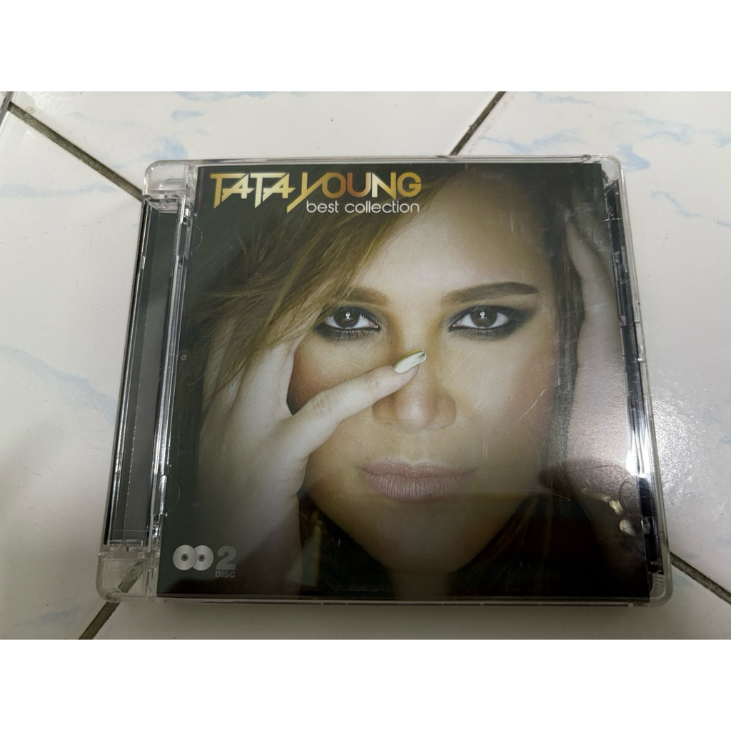 CD : TATA YOUNG - BEST COLLECTION.