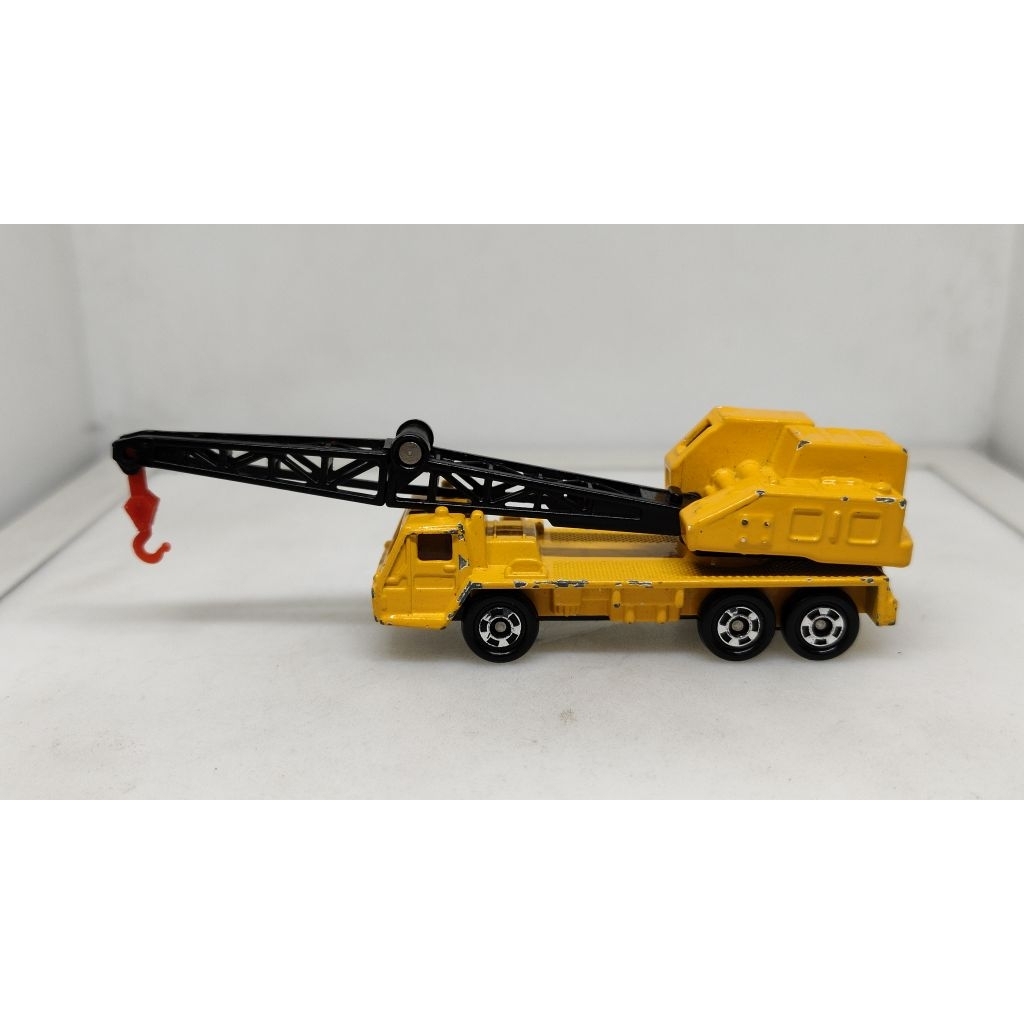 🟡🟡UN02 โมเดลรถเหล็ก TOMICA FUSO TRUCK CRANE
