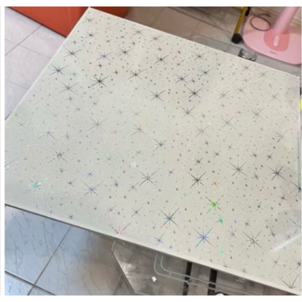 60x60cm. g500-2ฝ้าเพดานลายประกายดาว แพ้คแปด   344บาทต่อกล่องในกล่องมีแปดแผ่นครับ