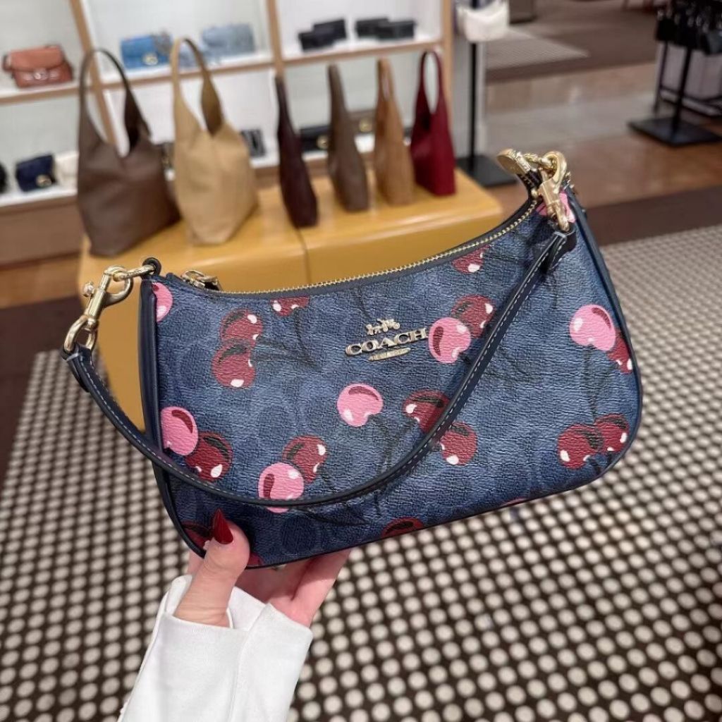 COACH CA548 Teri Shoulder Bag In Signature Canvas มี2สี