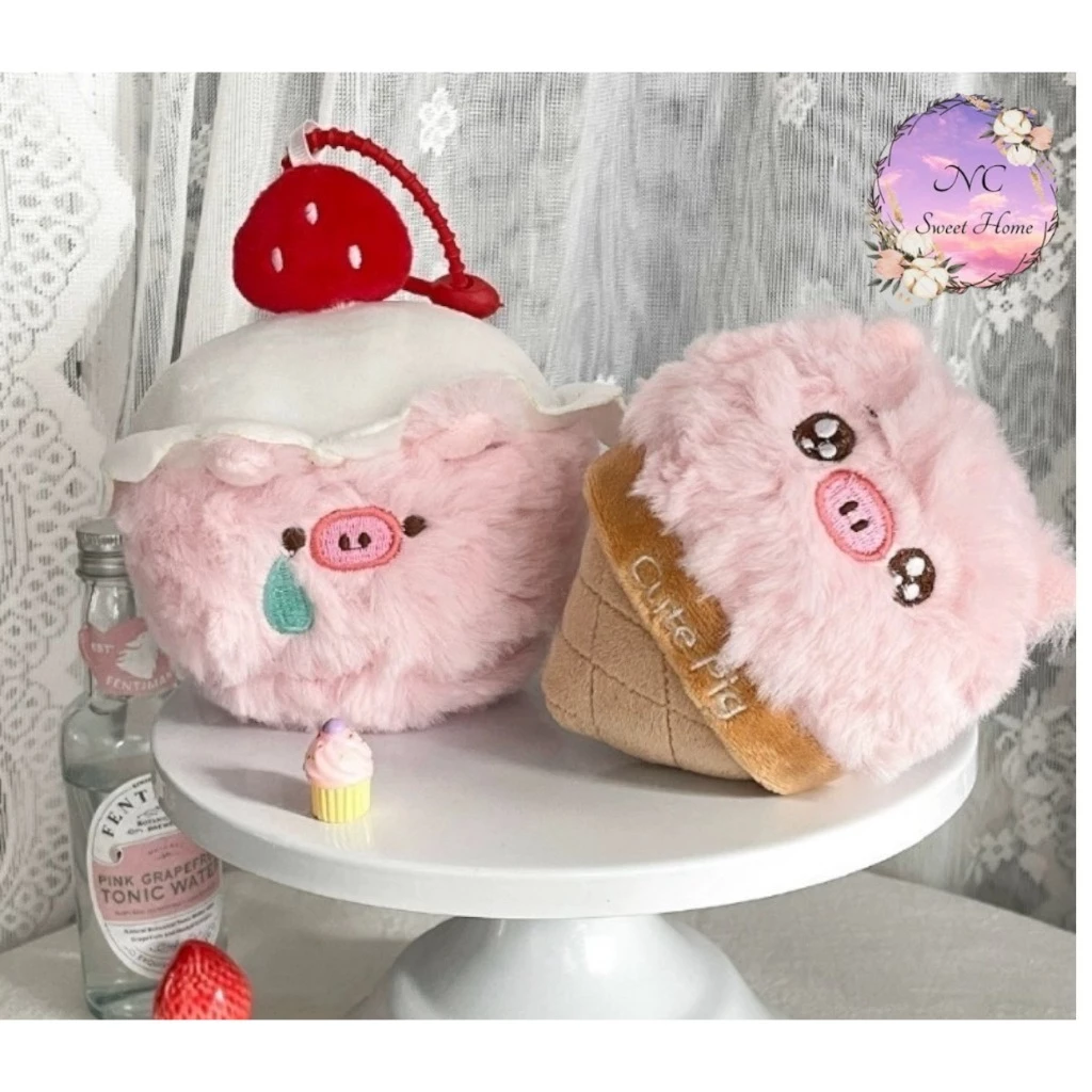 New 🐷🐷💗พร้อมส่ง💗🐷🐷🐷พวงกุญแจจี้ตุ๊กตาCute Pig มีทั้งแบบเค้กสตอเบอร์รี่ และ โคน ขนาดตัวใหญ่ ขนนุ่มปุกปุย พร้อมสายห้อย