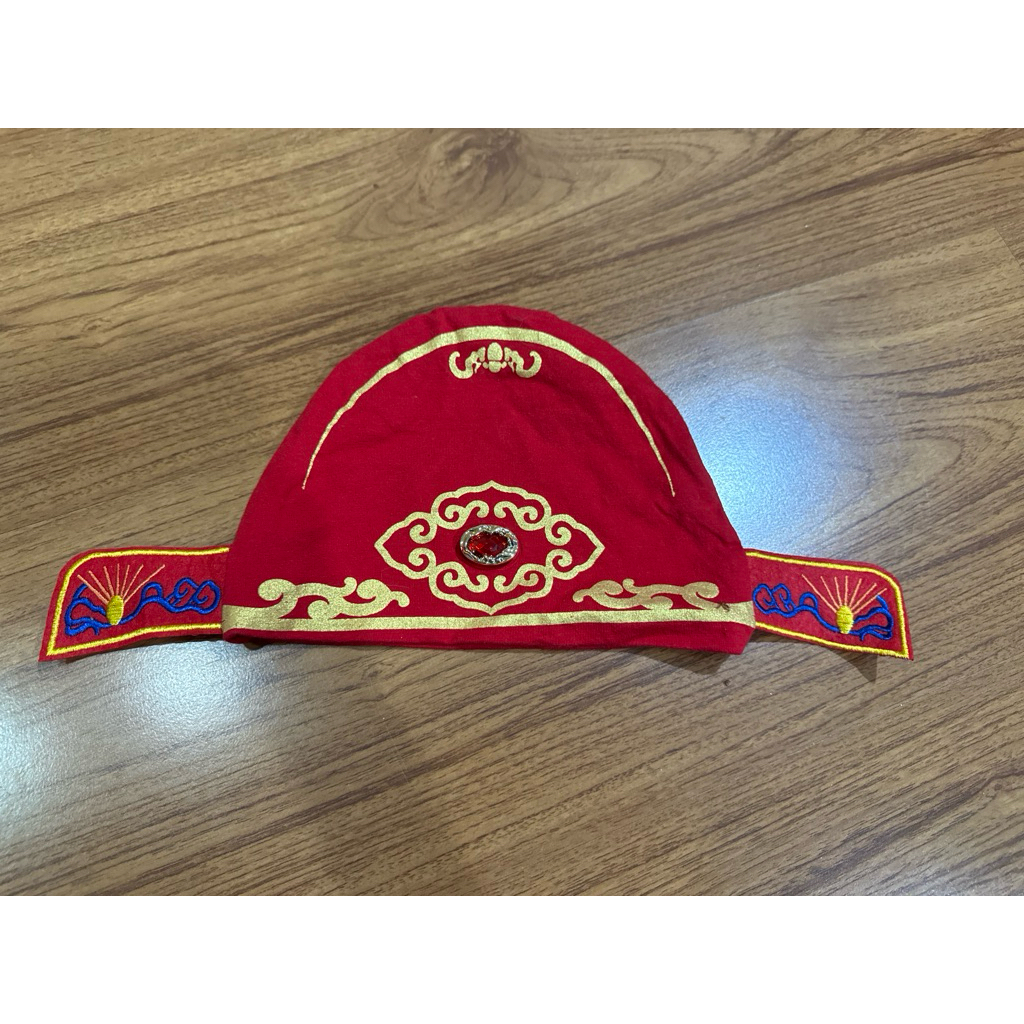 หมวกตรุษจีนเด็ก ของ brooklyn and brighton ค่ะ ใส่ครั้งเดียวถ้วนค่ะ สภาพใหม่ไม่มีตำหนิ