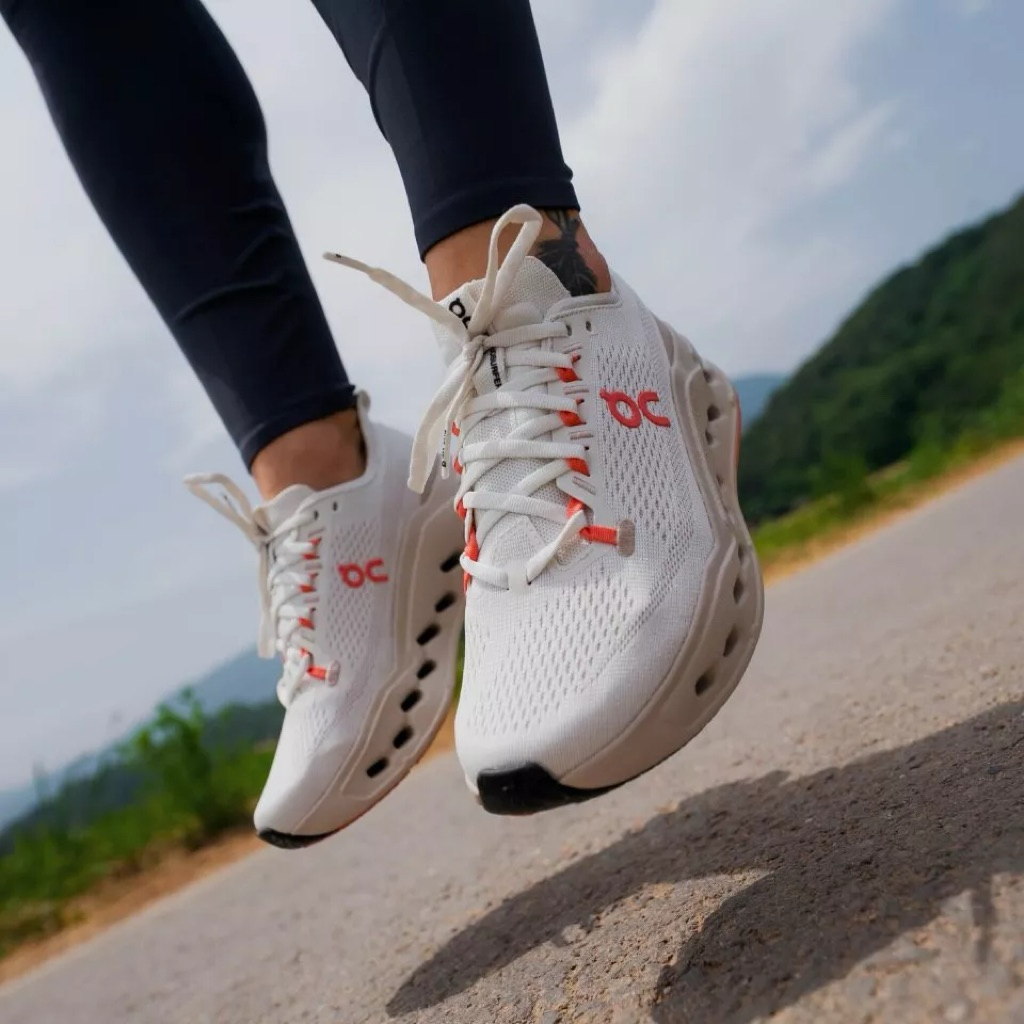 รองเท้าวิ่ง On Cloudsurfer Next พร้อมส่ง