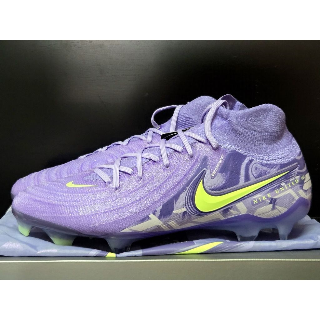 Nike Phantom Luna II Elite FG NU1รหัส HF1600-500 (มีไซส์ 255/260/265/270/275/280