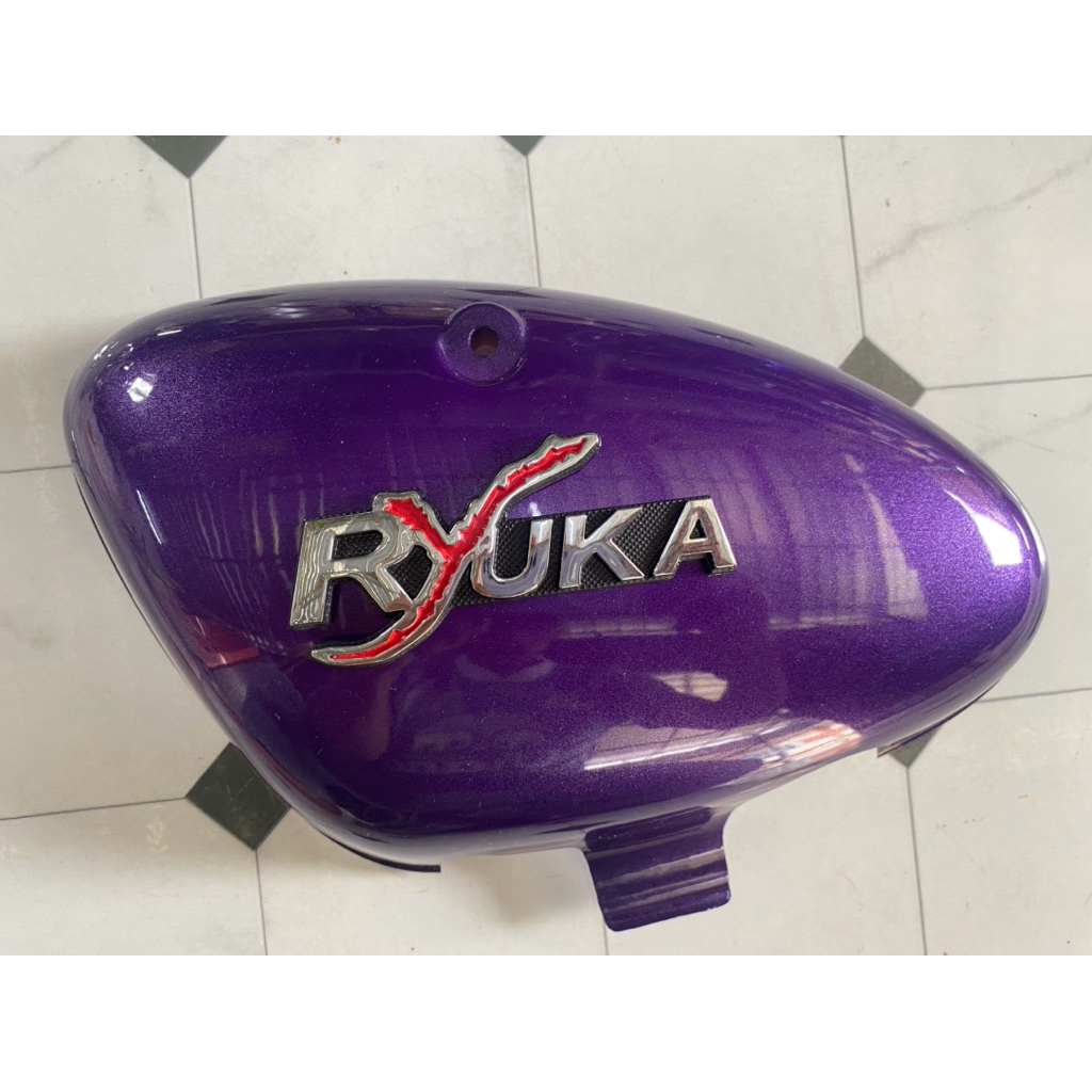 ฝาครอบข้างหรือกระเป๋าข้างRyuka Classic 110 พร้อมโลโก้ (ข้างขวา)