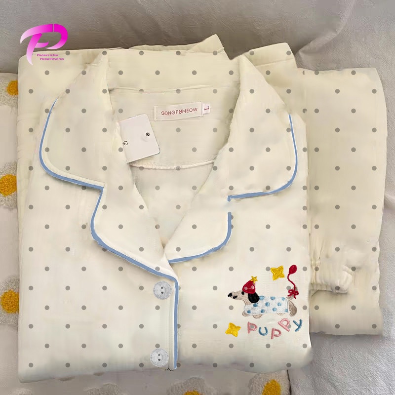 เสื้อนอนสตรีแขนสั้น ผ้าฝ้ายเทียม ลายการ์ตูนน้อยๆ เปิดกระดุม สวมใส่สบาย มีหลายสีและขนาด ส่งจากไทย