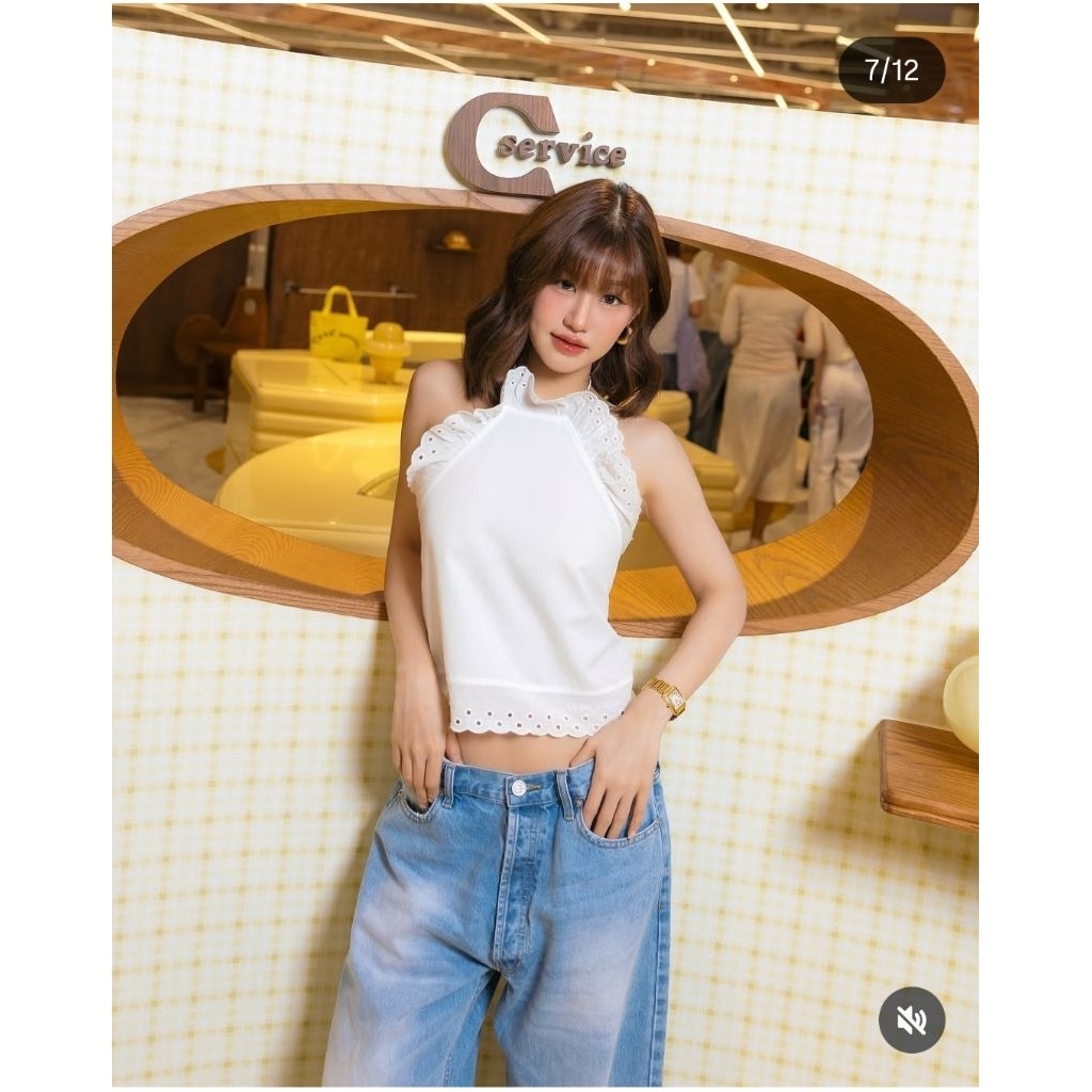 เสื้อสวยมากคะหนังดีราคาดีส่งต่อราคา4590คุ้มมากคะไม่มีเเล้วราคานี้ไม่ควรพลาดสภาพใช้งานปกติcasaa offic