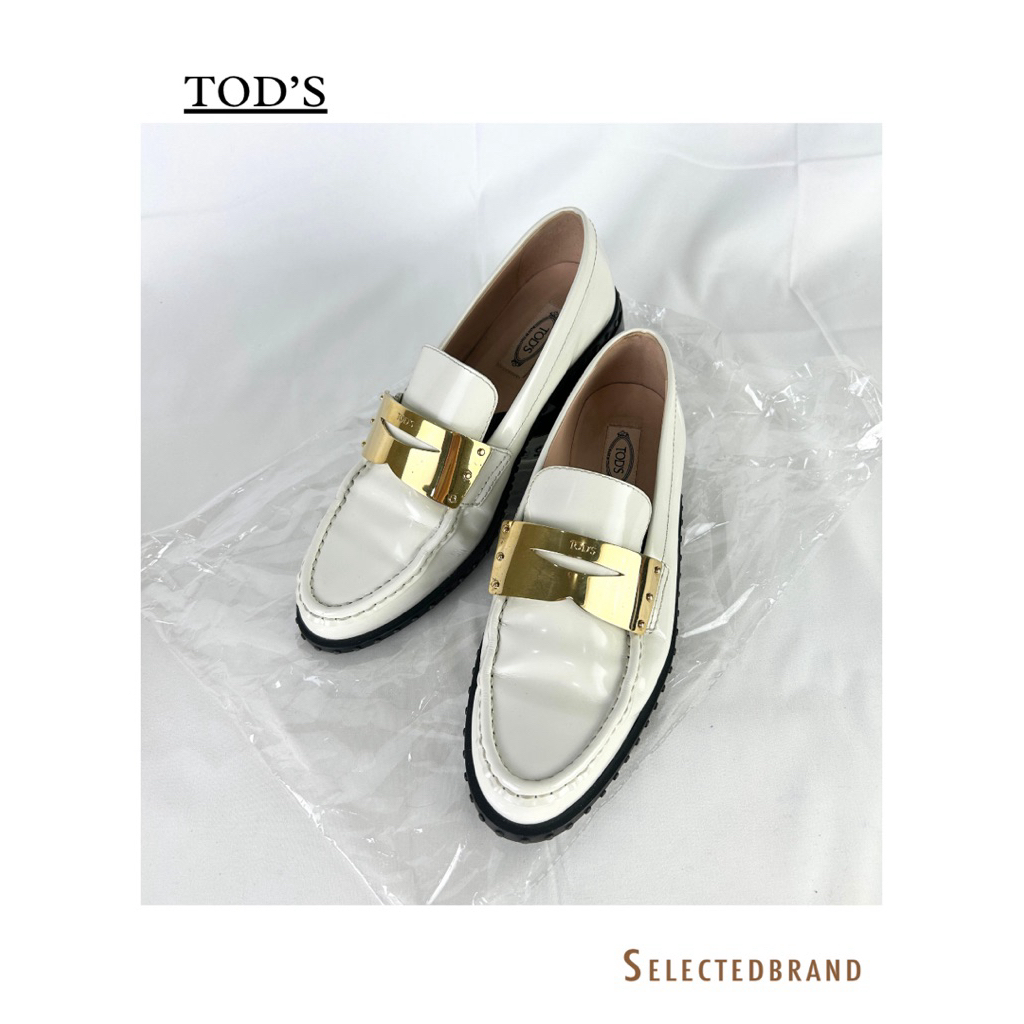 Patent Goldtone Penny Keeper Loafer
