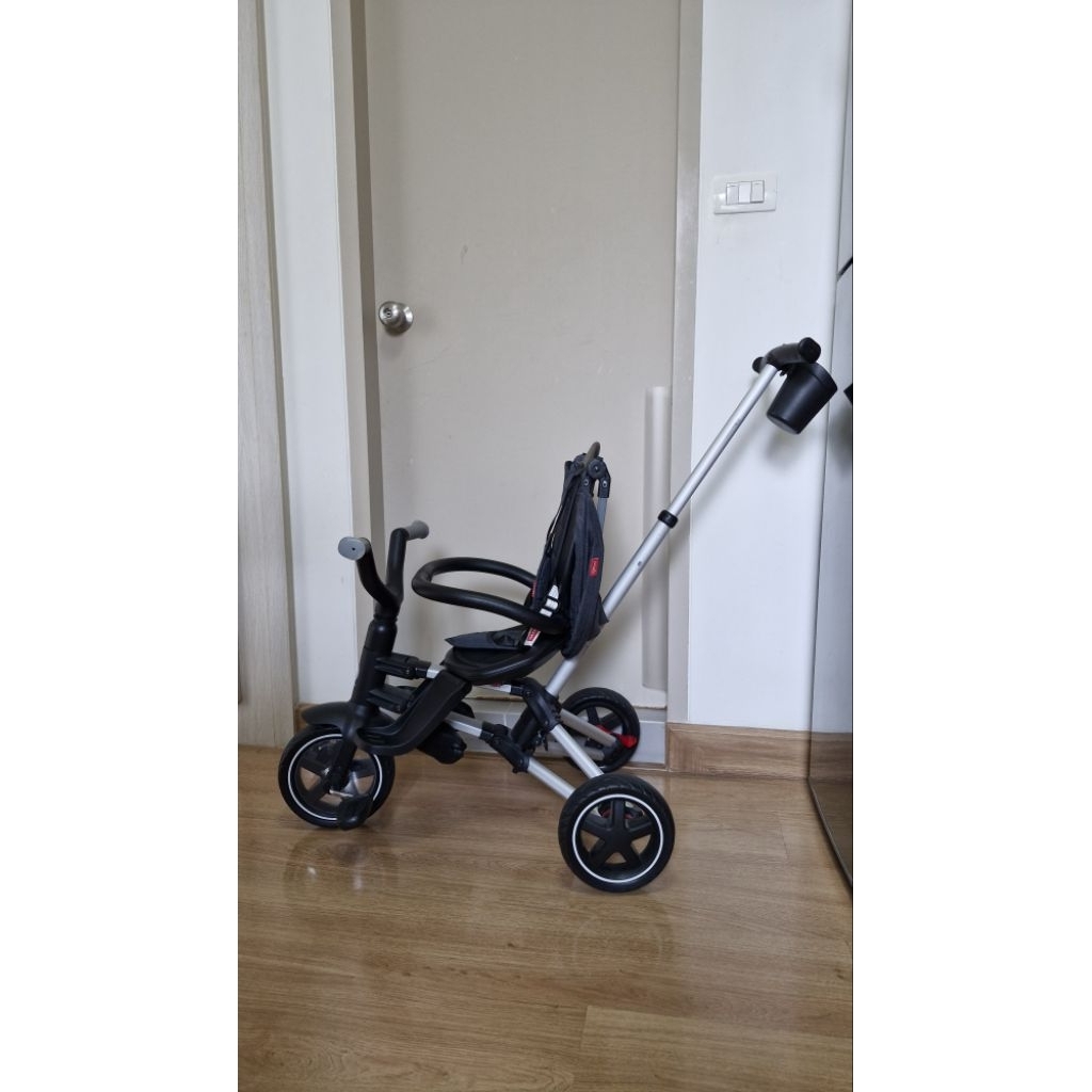 รถเข็นเด็กและจักรยานสามล้อ Qplay Nova Foldable Trike ของมือ2 สภาพดี พร้อมใช้งาน