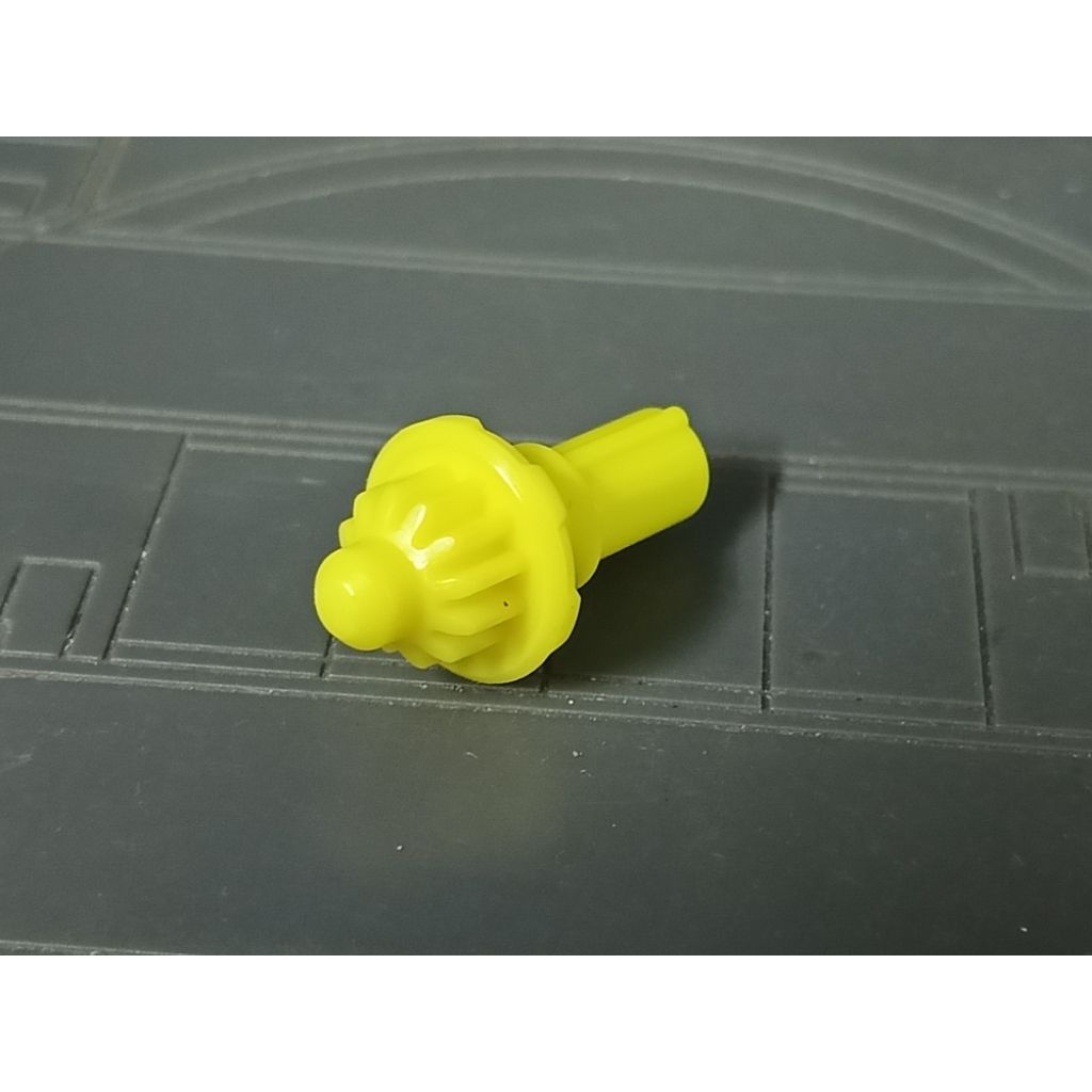 บิท  Bit FB  สีเหลือง Beyblade X ของแท้  มือหนึ่ง UX-08