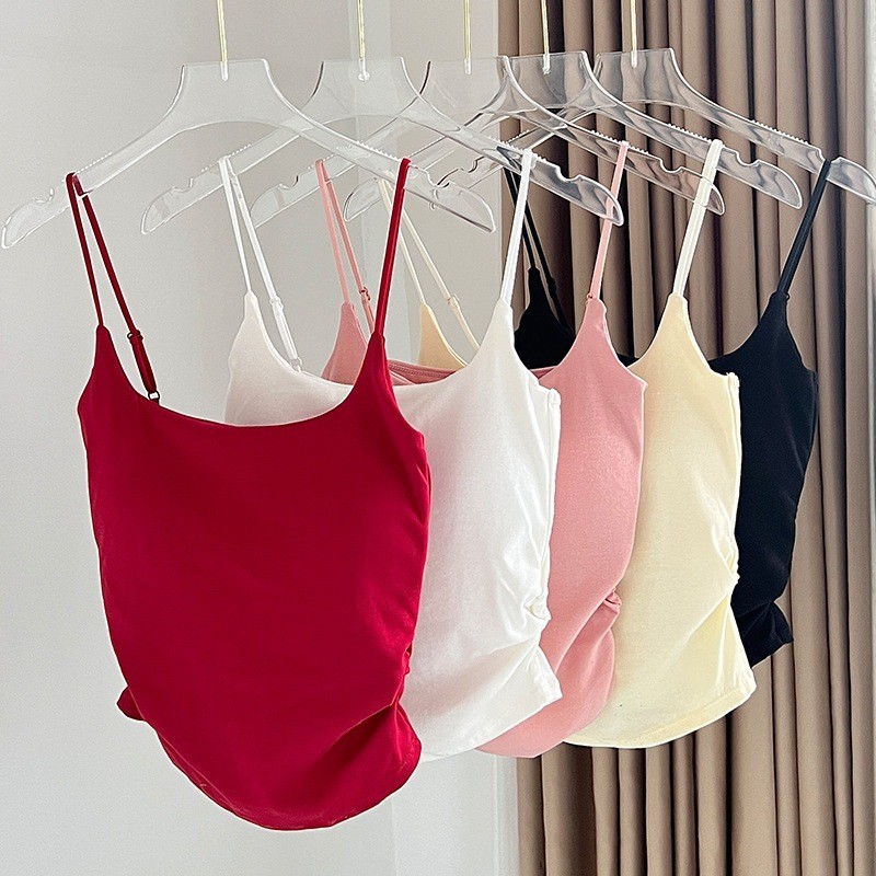 เสื้อสายเดี่ยวเนื้อผ้านุ่ม ฟรีไซส์ มีฟองน้ำเสริม ทรงสวยโชว์หุ่น ใส่เดี่ยวก็สวย ใส่ซ้อนในก็เก๋ สายแฟต้องมีติดตู้ 🎀✨