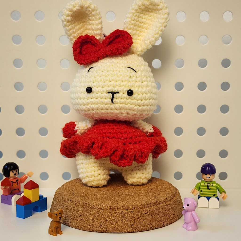 กระต่าย - ตุ๊กตาไหมพรมถัก