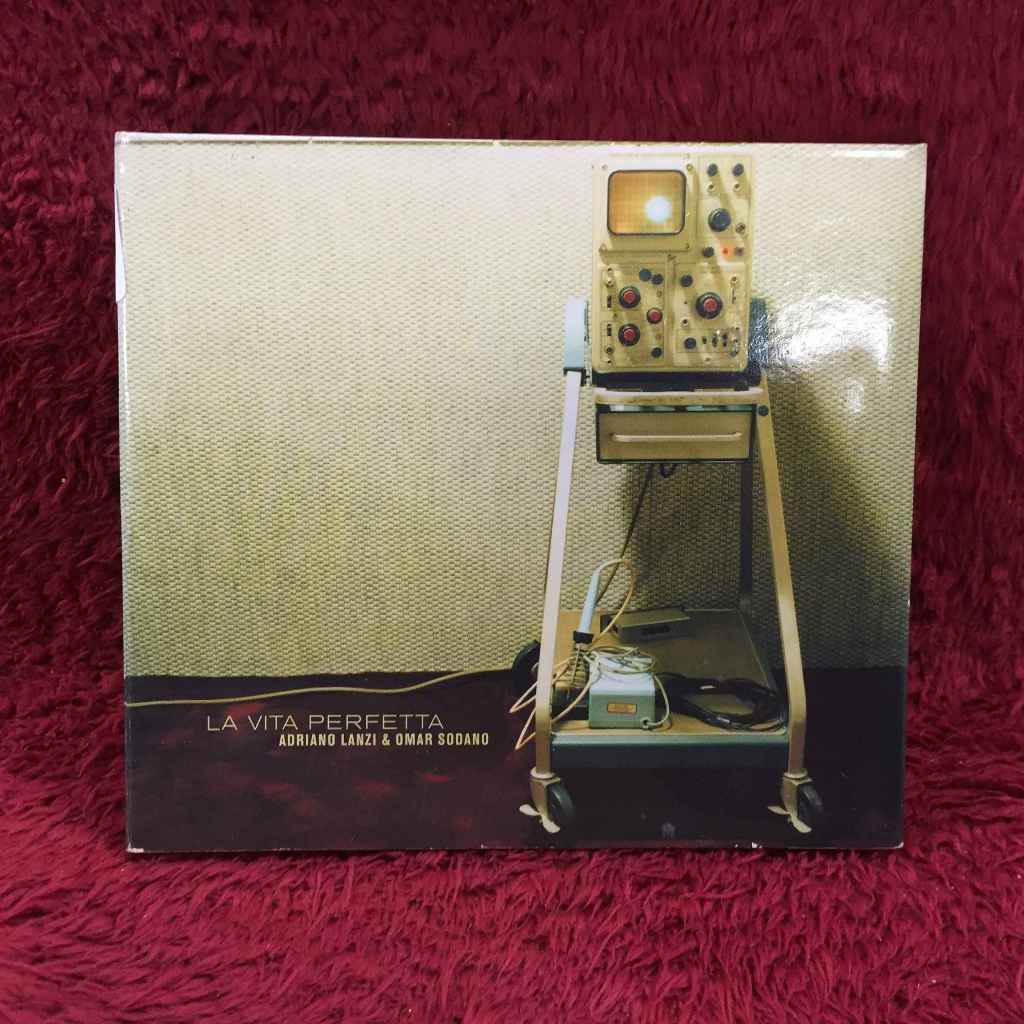 CD Adriano Lanzi & Omar Sodano – La Vita Perfetta สภาพตามรูปปก DA134-45